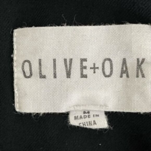 Olive + Oak Black Xyz Pdq Vest Top Size Medium with long zipper pull cords - Picture 6 of 9